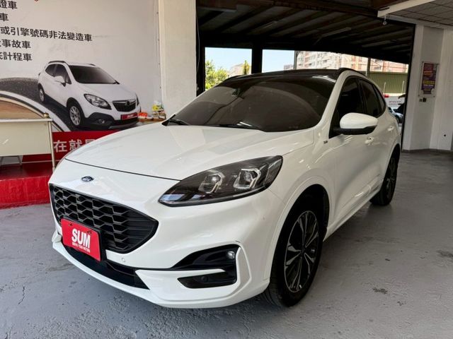 2022年KUGA ST-LINE版 動力配備滿滿 免KEY/PVM環景/全景天窗 里程跑少 原鈑件 認證車  第4張相片