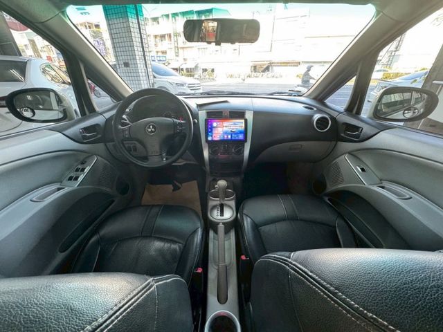 2013年COLT PLUS 豪華版 小資族代步車首選 省油又省稅 認證車 原鈑件 IKEY/前後霧燈/CarPly  第9張相片