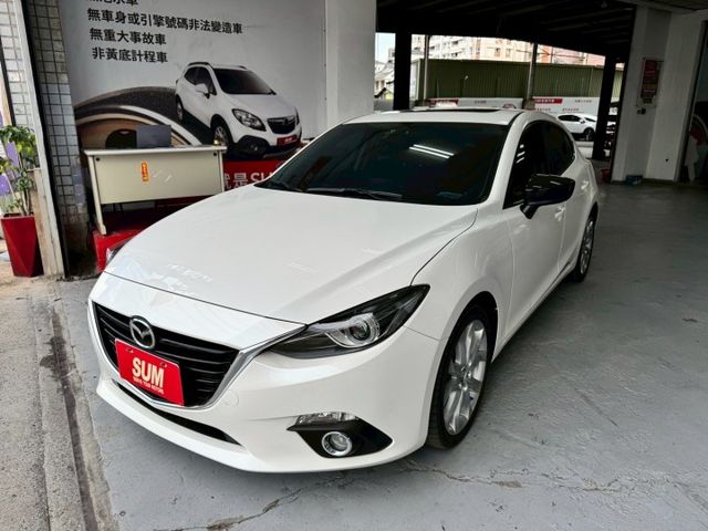 2014年馬3 頂級型 全車原鈑件 認證車 免鑰匙套件/HID頭燈/摸門解鎖/雙區恆溫/CARPLAY  第4張相片