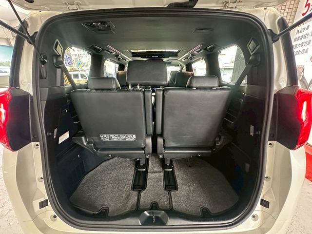 2021年ALPHARD 4WD 油電混合 商務型七人座  原廠大電池保固8年/16萬公里 認證車  第18張相片