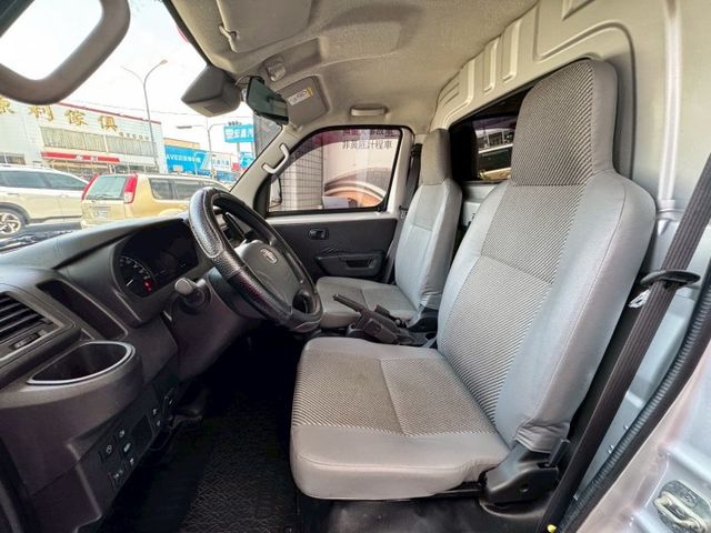 2022年TOWN ACE 自排TSS版 輕型商用車 靈活載運 安全配備佳 原鈑件 認證車 防碰撞輔助  第11張相片