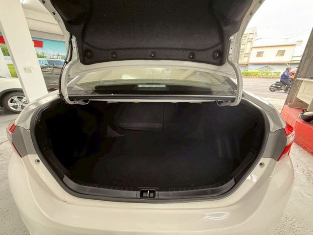 2016年ALTIS Safety+版 保值性高 低里程 通勤代步首選車 原鈑件 里程保證  第14張相片