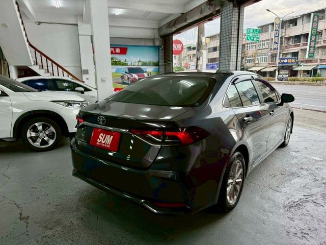 【限時下殺三天】2020年ALTIS 豪華+版 高CP值熱銷房車首選 原鈑件 外型時尚 駕駛穩定 安全滿分 里程保證  第16張相片