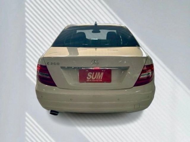 2011年C200 入門豪華轎車熱門首選 經典耐看又有型 原鈑件 認證車 電動天窗/雙電動記憶椅/HID  第18張相片