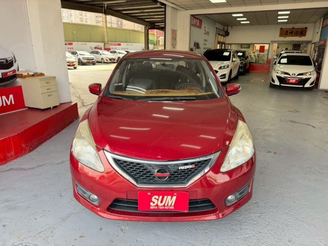 2013年TIIDA 豪華版 實用首選代步車 高CP值掀背車 免KEY/倒車雷達/衛星導航 認證車  第3張相片