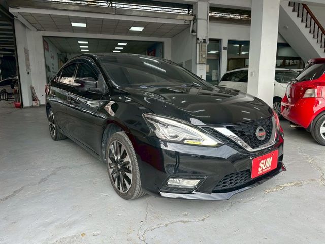 2018年SENTRA 旗艦版 家庭通勤首選 質感升級實力派房車 大空間好乘坐 舒適穩定配備一次到位 認證車  第2張相片