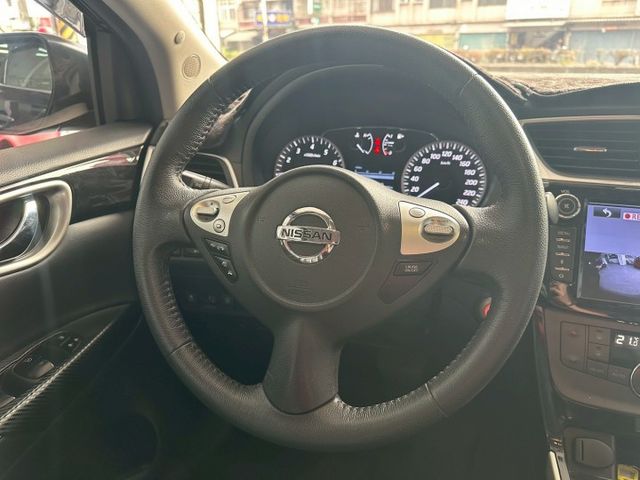 2018年SENTRA 旗艦版 家庭通勤首選 質感升級實力派房車 大空間好乘坐 舒適穩定配備一次到位 認證車  第8張相片
