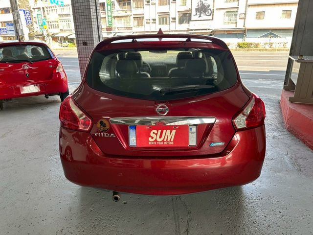 2017年TIIDA 豪華影音版 小車大空間 高CP值都會首選 新手或首購族最佳首選車款 里程保證 認證車  第15張相片