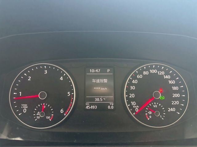 2017年T6 Caravelle 2.0柴油TDI 豪華商務8人座 動力充沛 乘坐舒適 安全感十足 認證車 里程保證  第7張相片