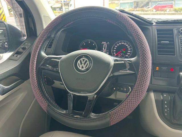 2017年T6 Caravelle 2.0柴油TDI 豪華商務8人座 動力充沛 乘坐舒適 安全感十足 認證車 里程保證  第8張相片
