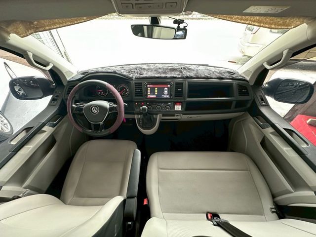 2017年T6 Caravelle 2.0柴油TDI 豪華商務8人座 動力充沛 乘坐舒適 安全感十足 認證車 里程保證  第9張相片