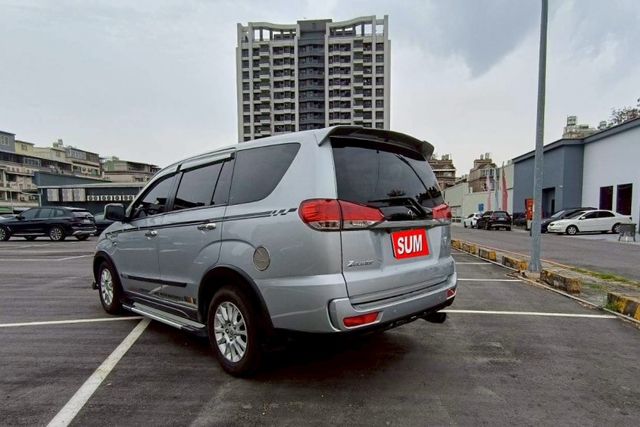 2016年ZINGER 旗艦影音版 空間大 實用滿分多功能休旅 家庭工作兩相宜 車況良好 入手輕鬆 里程保證  第15張相片