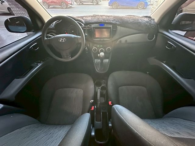 2015年I10 自排享樂版 便宜又好開 省油經濟無負擔 新手練車或通勤代步皆適合 里程保證  第9張相片