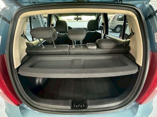 2015年I10 自排享樂版 便宜又好開 省油經濟無負擔 新手練車或通勤代步皆適合 里程保證  第13張相片