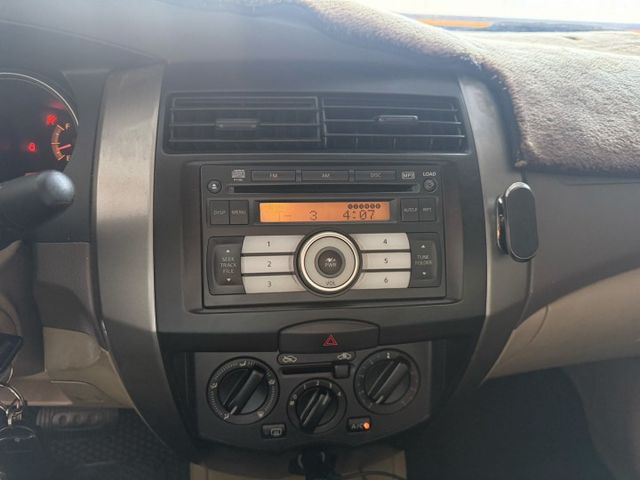 2008年LIVINA 行家皮椅版B規 1.6省油引擎 通勤代步無負擔 空間靈活  價格親民 練車首選  第9張相片