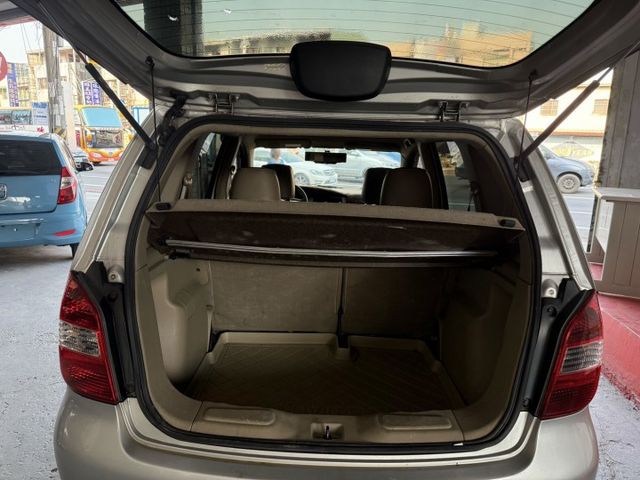 2008年LIVINA 行家皮椅版B規 1.6省油引擎 通勤代步無負擔 空間靈活  價格親民 練車首選  第13張相片