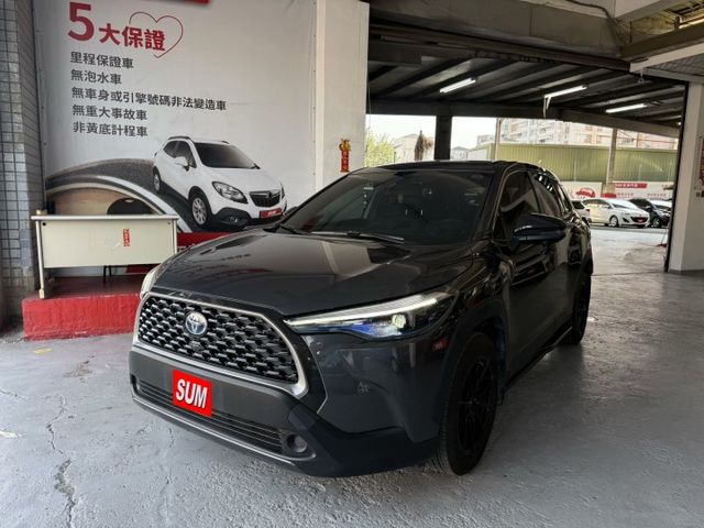 2023年Corolla Cross 油電尊爵版 升級GR套件 主動安全配備齊全 實跑8萬公里 里程保證 認證車  第4張相片