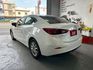2018年MAZDA 3 尊榮進化版 日系動感房車代表 高CP值進口質感房車 免KEY/定速 認證車  第17張縮圖