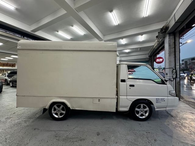 2019年DELICA 歐翼行動餐車 賺錢創業好夥伴  靈活大空間設計 造型獨特有質感 里程保證  第5張相片