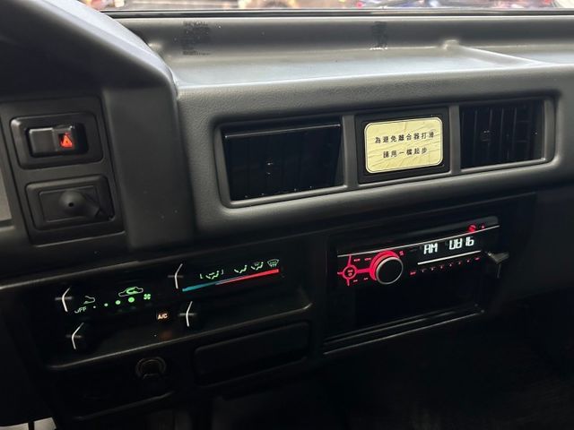 2019年DELICA 歐翼行動餐車 賺錢創業好夥伴  靈活大空間設計 造型獨特有質感 里程保證  第8張相片