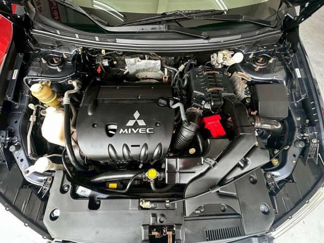 2011年FORTIS IO版 性能感十足運動房車 操控靈活 加速順暢 車況漂亮 價格親民 里程保證  第7張相片