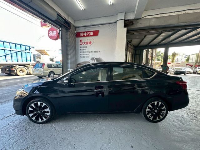 2018年SENTRA 旗艦版 家庭通勤首選 質感升級實力派房車 大空間好乘坐 舒適穩定配備一次到位 認證車  第6張相片