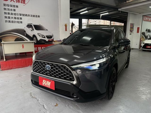 2023年Corolla Cross 油電尊爵版 升級GR套件 主動安全配備齊全 實跑8萬公里 里程保證 認證車  第4張相片