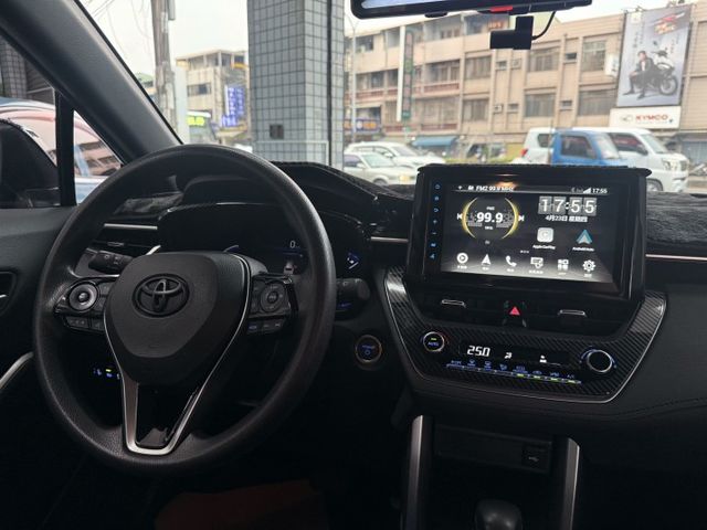 2023年Corolla Cross 油電尊爵版 升級GR套件 主動安全配備齊全 實跑8萬公里 里程保證 認證車  第10張相片