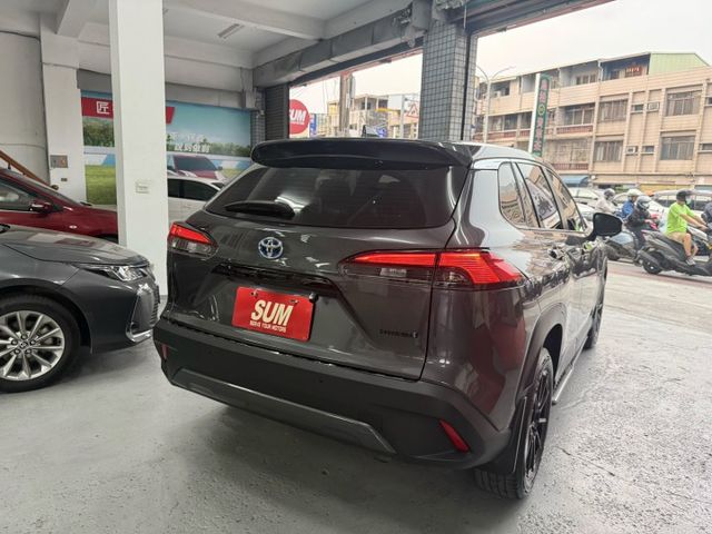 2023年Corolla Cross 油電尊爵版 升級GR套件 主動安全配備齊全 實跑8萬公里 里程保證 認證車  第17張相片
