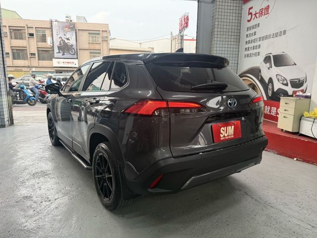 2023年Corolla Cross 油電尊爵版 升級GR套件 主動安全配備齊全 實跑8萬公里 里程保證 認證車  第19張相片