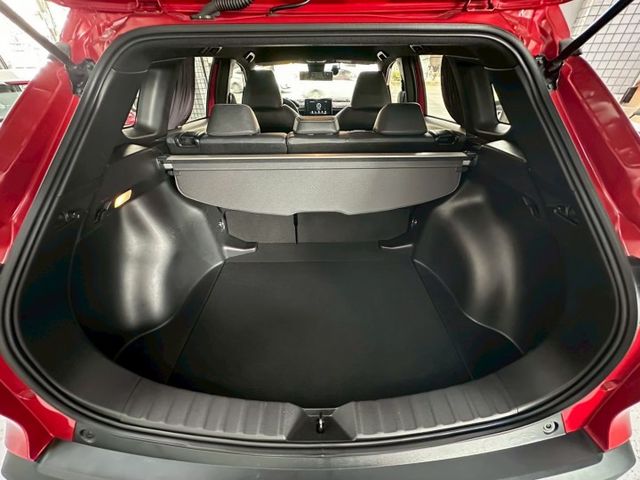 2022年COROLLA CROSS 豪華版 家庭首選神車 空間超給力 ACC主動車距維持/車道偏移警示 認證車  第14張相片