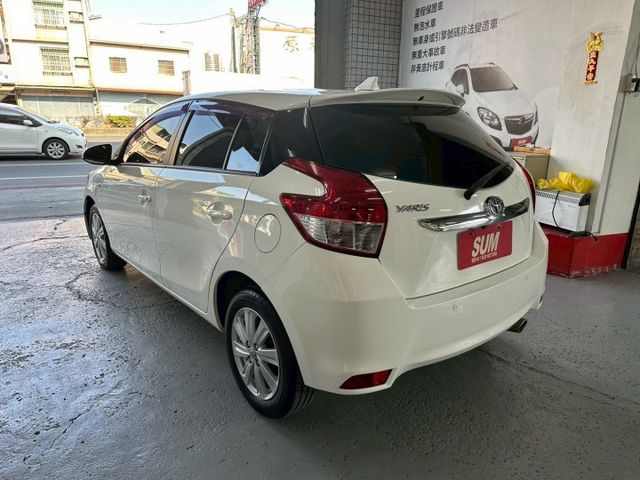 2017年YARIS 經典版 省油實用小資首選 車身小巧靈活 市區穿梭方便 保養便宜 保值度高 認證車  第17張相片