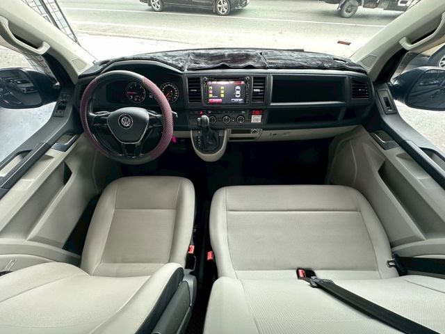 2017年T6 Caravelle 2.0柴油TDI 豪華商務8人座 動力充沛 乘坐舒適 安全感十足 認證車 里程保證  第8張相片