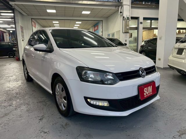 2012年POLO 1.4掀背歐風小鋼炮 小巧車身好停車 空間靈活 安全備配齊全 里程保證 認證車  第2張相片