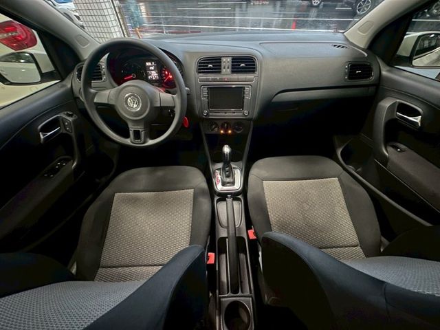 2012年POLO 1.4掀背歐風小鋼炮 小巧車身好停車 空間靈活 安全備配齊全 里程保證 認證車  第10張相片