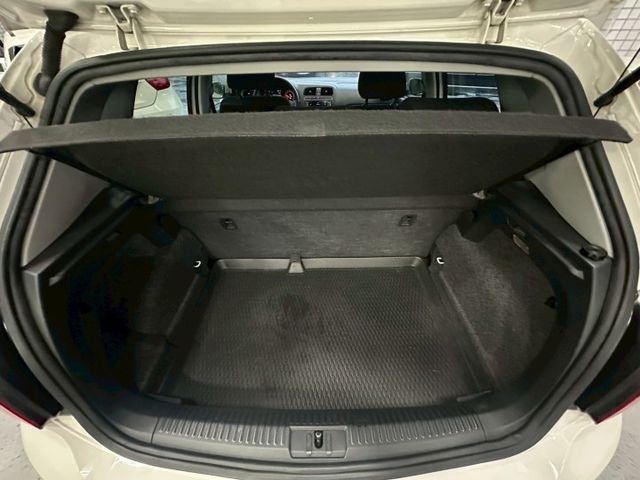 2012年POLO 1.4掀背歐風小鋼炮 小巧車身好停車 空間靈活 安全備配齊全 里程保證 認證車  第14張相片