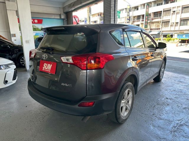2013年式RAV4 E版 經典休旅首選 高妥善率品牌 家庭出遊或通勤代步皆適合 認證車 里程保證  第16張相片