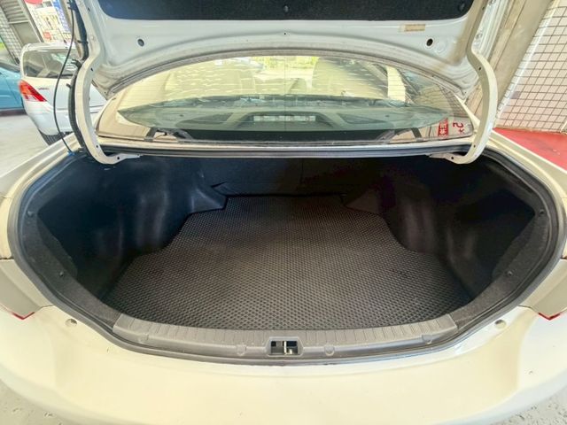 2013年ALTIS E版 新手輕鬆上手 耐操省油 好養又保值國民神車 入門代步車首選 認證車 里程保證  第13張相片
