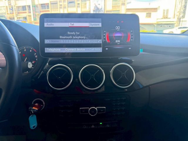 2013年M-Benz B180 總代理 高CP值進口小車 專用安卓機+360環景  雙系統Carplay 認證車  第10張相片