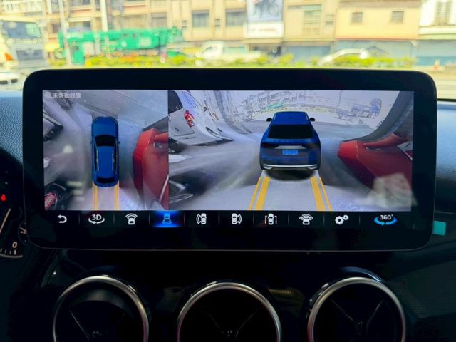 2013年M-Benz B180 總代理 高CP值進口小車 專用安卓機+360環景  雙系統Carplay 認證車  第11張相片