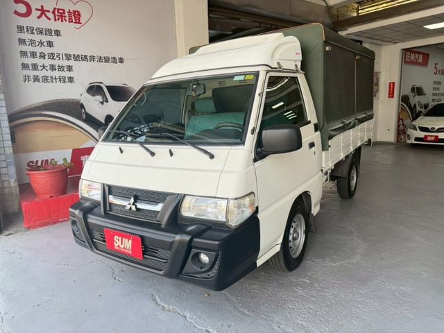 2019年DELICA 2.4篷式 手排 實跑15萬公里 實力派貨車 耐操耐載的工作好夥伴 遮風避雨載貨更安心 里程保證  第4張相片