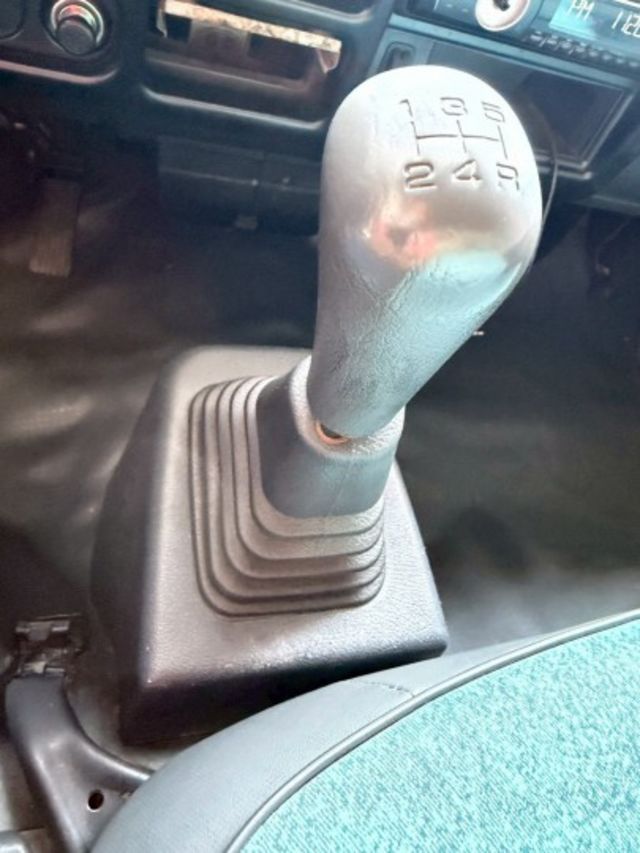 2019年DELICA 2.4篷式 手排 實跑15萬公里 實力派貨車 耐操耐載的工作好夥伴 遮風避雨載貨更安心 里程保證  第8張相片