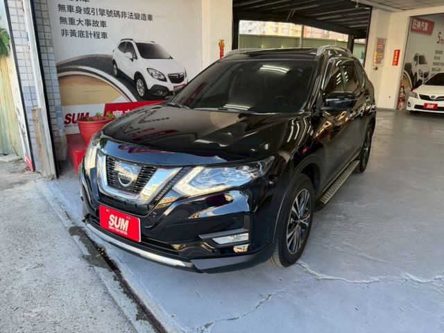 2018年X-Trail 2.5旗艦4WD 認證車 全方位家庭休旅首選 家庭旅遊或露營一台搞定 摸門 環景  第4張相片