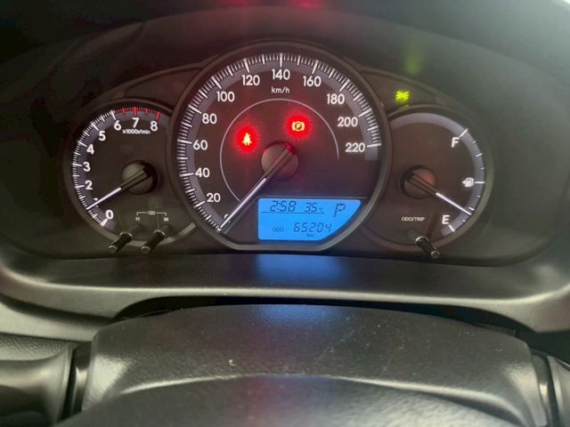 2022年YARIS 雅致版 市區代步小車 省油省稅好停車 新手首購族首選車 認證車 CarPlay 導航 倒車影像  第7張相片