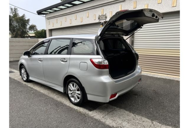 Toyota WISH  第6張相片