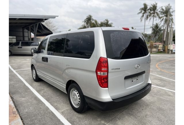 Hyundai STAREX  第16張相片