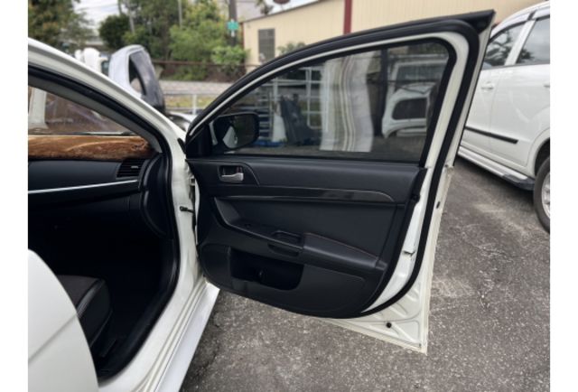 Mitsubishi FORTIS  第8張相片
