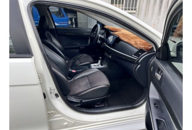 Mitsubishi FORTIS  第9張相片