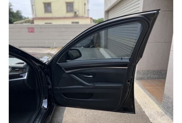 BMW 528I  第10張相片