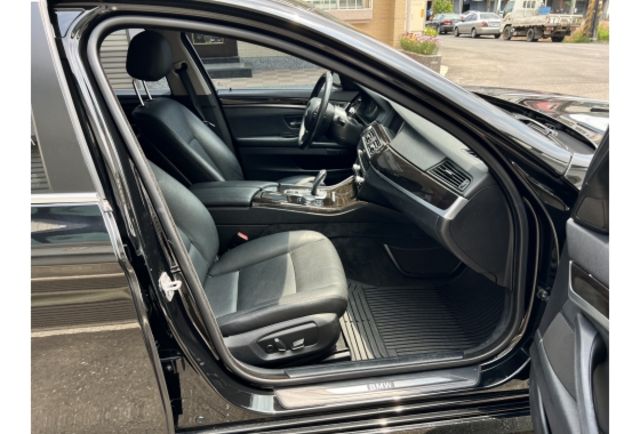 BMW 528I  第11張相片